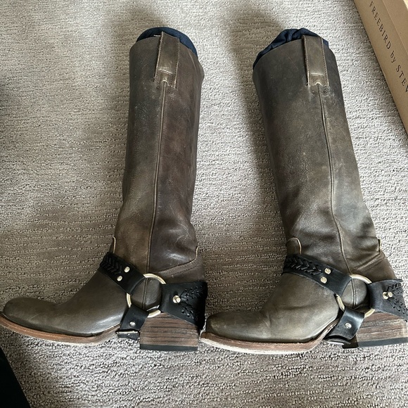 Freebird Timber, size 6. - Picture 8 of 8